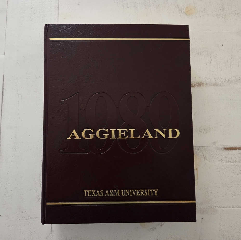 Texas A&M University Aggieland 1989 Yearbook, Vol. 87